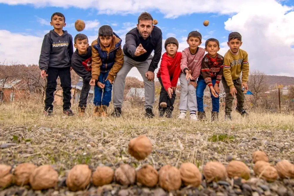 Öğretmenlerin Sanatsal Bakış Açısı Ödüllendirildi 