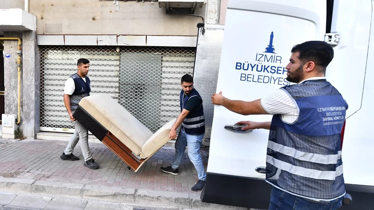 Büyükşehir ikinci el eşya bağışında köprü oluyor