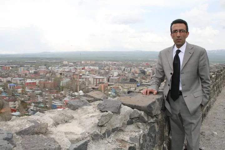 Halkın Sesine Kulak Verdi! Şantiye Projesinden Geri Adım Attı