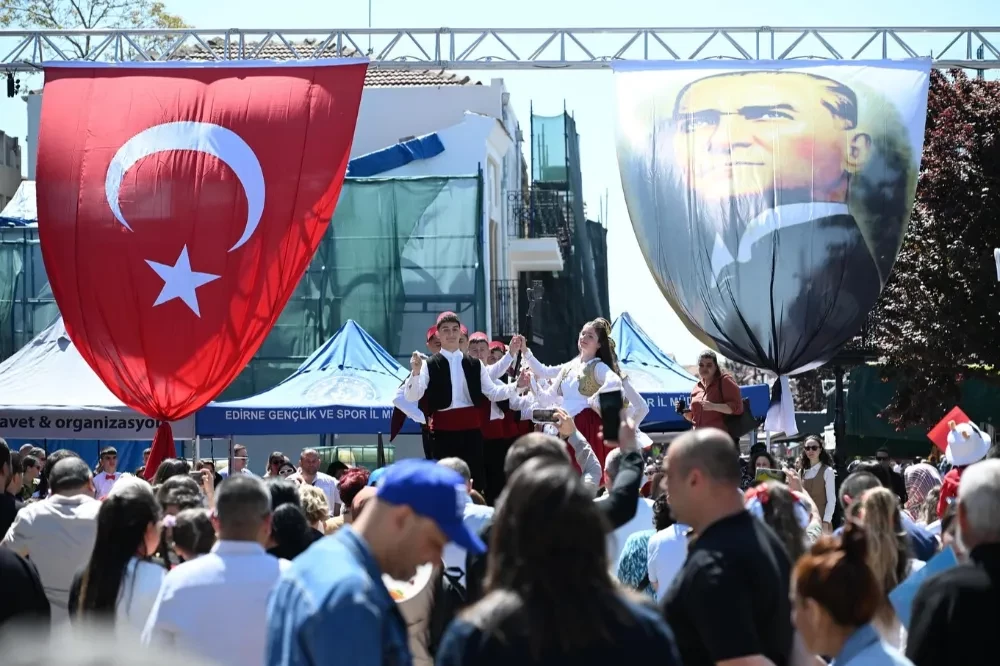 23 Nisan Coşkusu Balkanlarla Buluştu