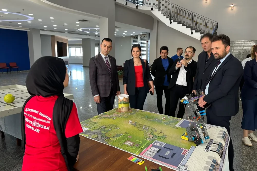 Geleceğin Teknoloji Yıldızları Ödüllendirildi