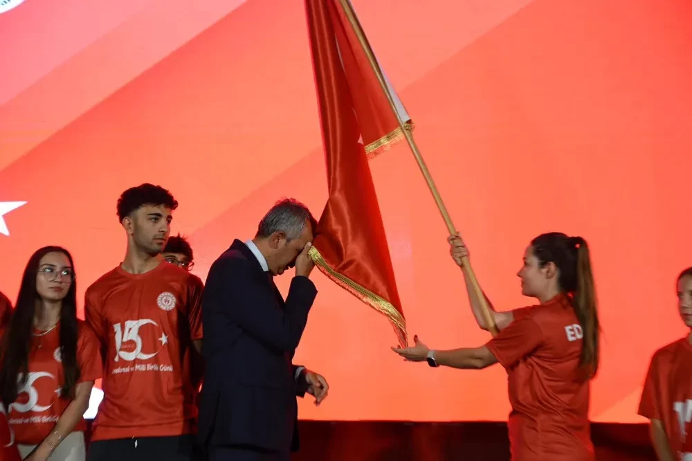 Vali Sezer: 15 Temmuz’u Unutmamamız ve Unutturmamamız Gerekir